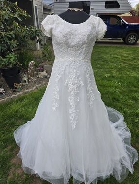 Vtg Bonny Bridal White Lace & Tulle A-Line Bridal Gown Wedding Dress
